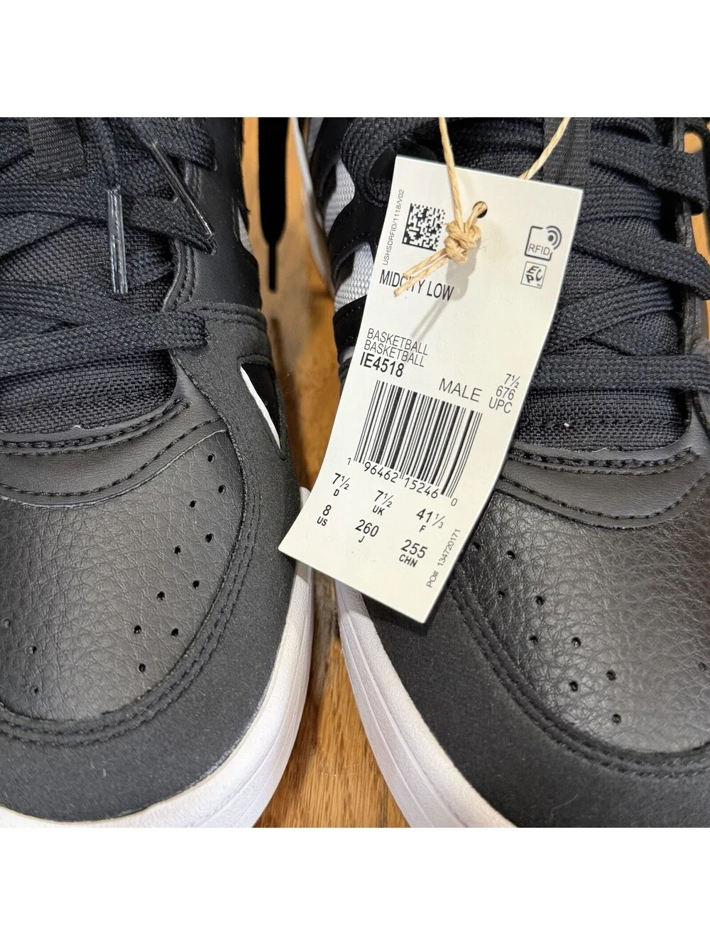 Size 8 US Men’s Adidas Mens White Black Retro Lifestyle Classic Cloud Foam NIB..